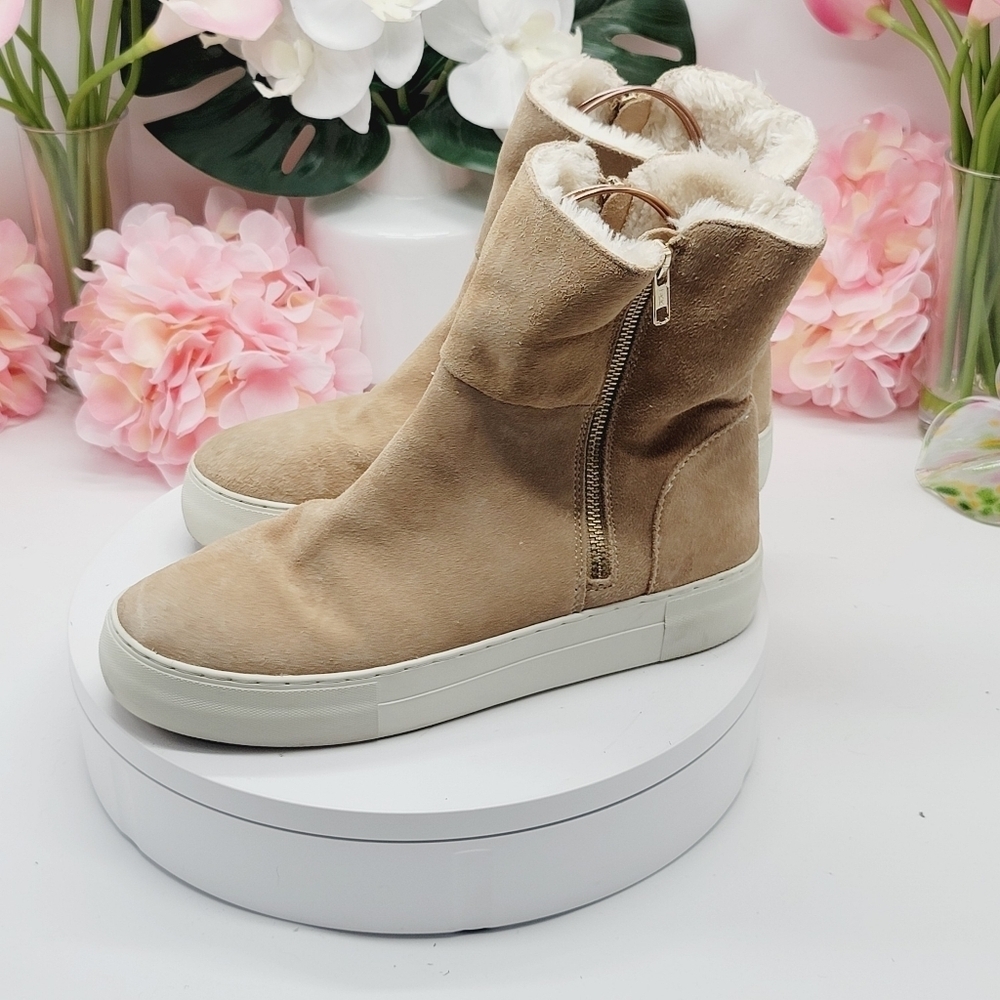 J/Slides NYC Tristan Taupe Waterproof Faux Fur Suede Booties Sz 9